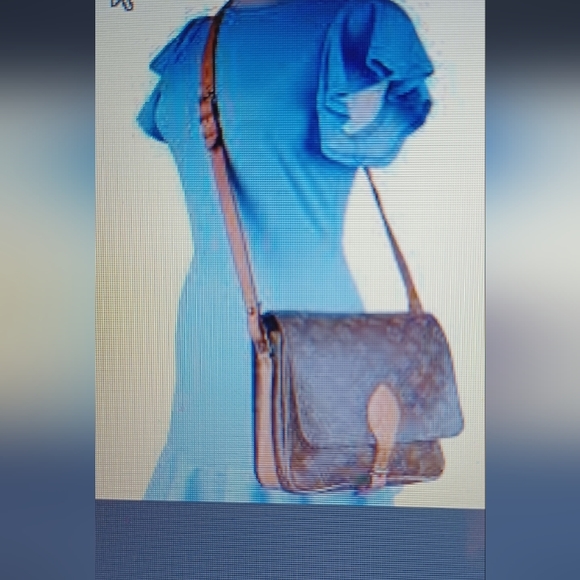 Louis Vuitton Cartouchiere MM Monogram Crossbody Brown Gold Zip Bag - Picture 2 of 16